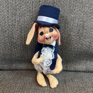 Vintage 1990s Annalee Easter Boy Bunny doll felt posable body